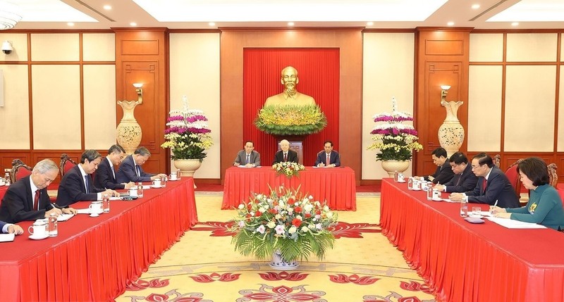 越共中央总书记阮富仲同法国总统埃马纽埃尔·马克龙举行电话会谈。（图片来源：越通社）