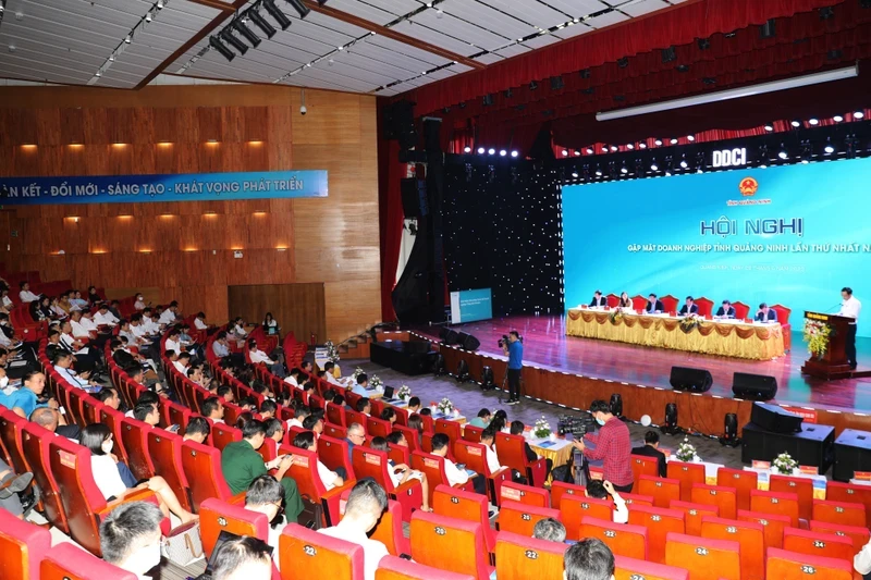 广宁省举行2023年为企业排忧解难会议。