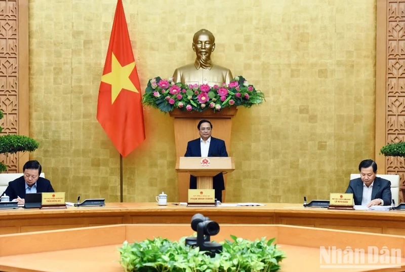 越南政府总理范明正主持召开2023年11月份政府例会。