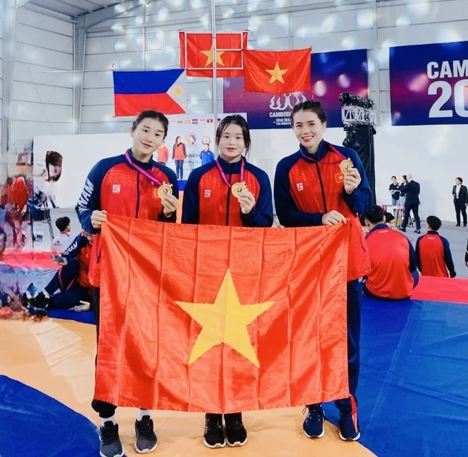 越南摔跤队以26枚金牌位居榜首。
