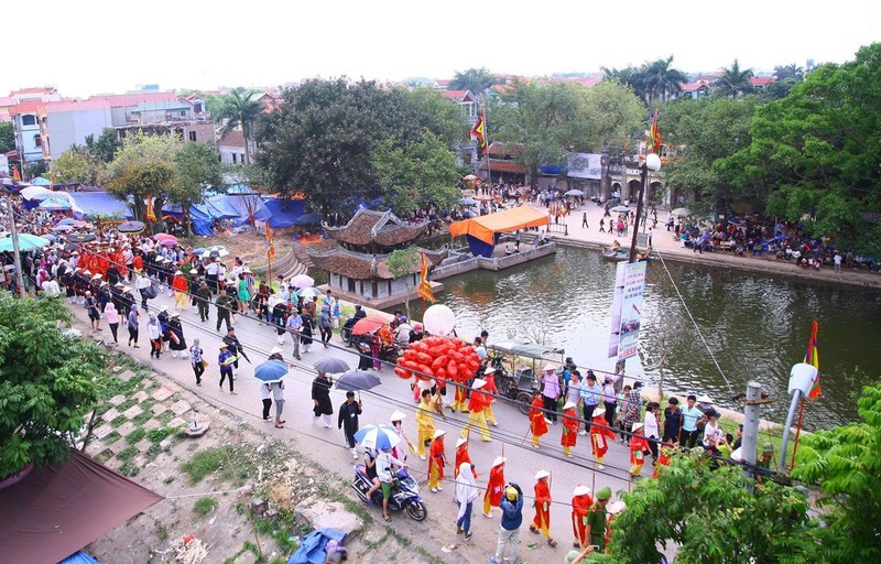 附图：推崇越南节庆庙会价值。