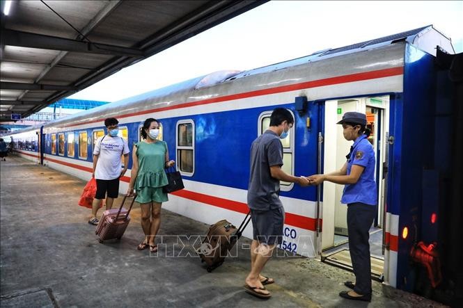 附图：越南铁路部门“今非昔比” 满足旅游高峰期出行需求。