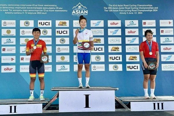 越南运动员阮氏实在2024年亚洲自行车锦标赛斩获亚军。