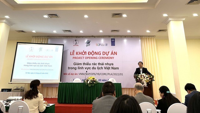 “减少越南旅游领域中的塑料垃圾”项目启动仪式。（图片来源：VGP）