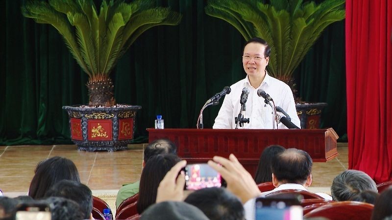 越南国家主席武文赏在春长县坚新农村示范乡发表讲话。（图片来源：越通社）