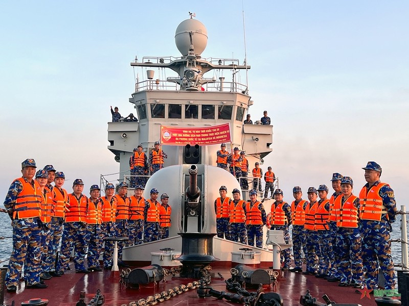 越南海军20号舰参加在印尼举行的第四届科莫多多边海军演习。（图片来源：人民军队报）