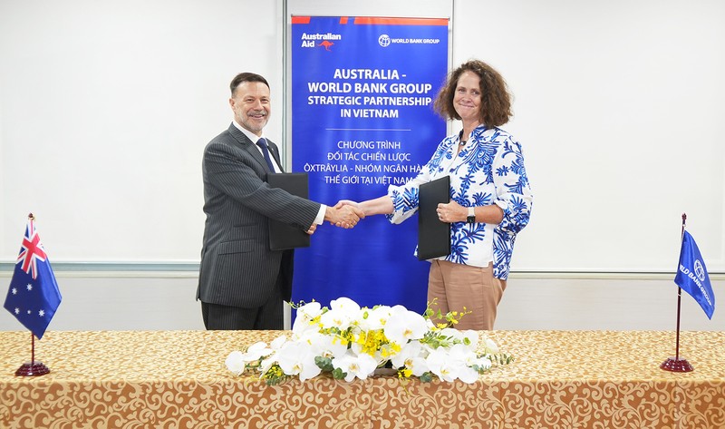 澳大利亚与世界银行战略伙伴项目签署仪式。（图片来源：新河内报）