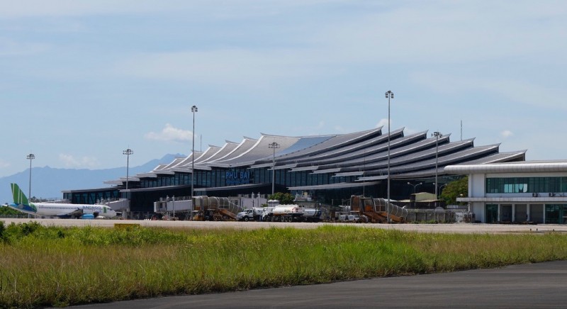 承天顺化省富牌机场T2航站楼竣工投运。