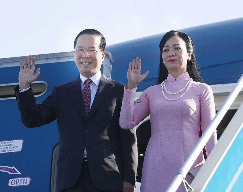 越南国家主席武文赏和夫人启程前往奥地利、意大利和梵蒂冈进行访问。