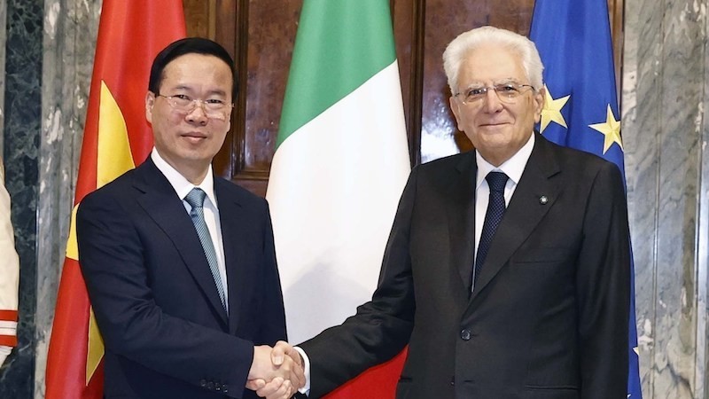 国家主席武文赏和意大利总统马塔雷拉。