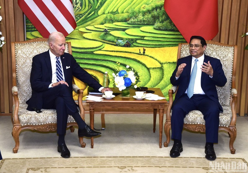越南政府总理范明正会见美国总统乔·拜登。