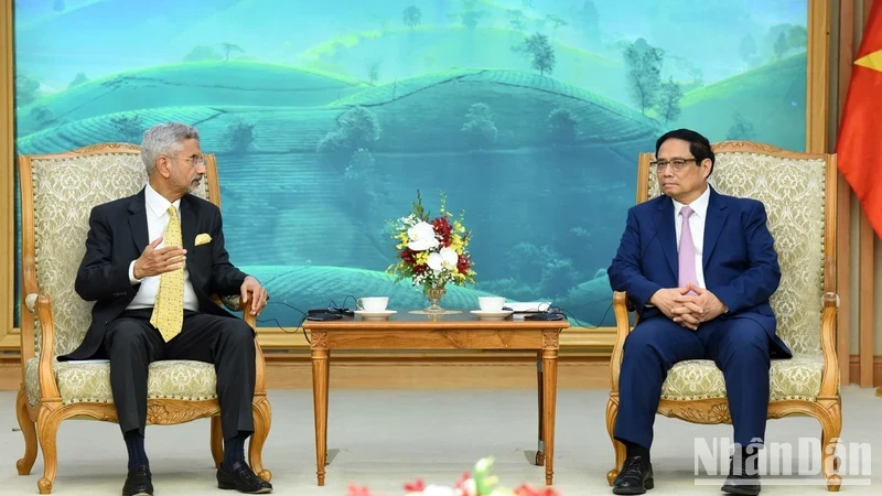 越南政府总理范明正会见印度外交部长苏杰生。