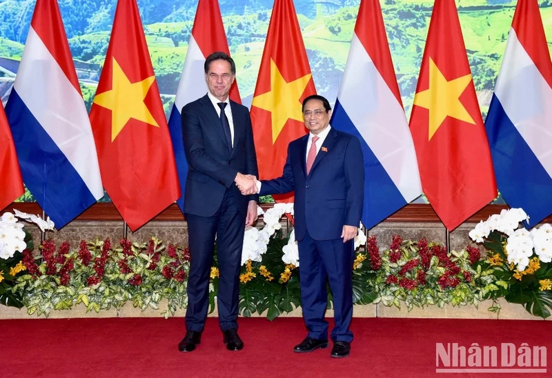 越南政府总理范明正和荷兰首相马克·吕特。
