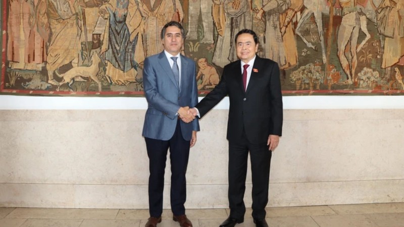 越南国会常务副主席陈青敏会见葡萄牙外交与合作国务秘书弗朗西斯科·安德烈。（图片来源：越通社）