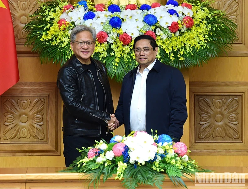 越南政府总理范明正会见NVIDIA首席执行官黄仁勋。