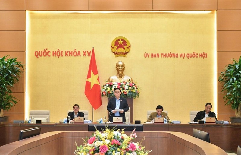 附图：国会主席王廷惠主持一场议会。（图片来源：qdnd.vn/）
