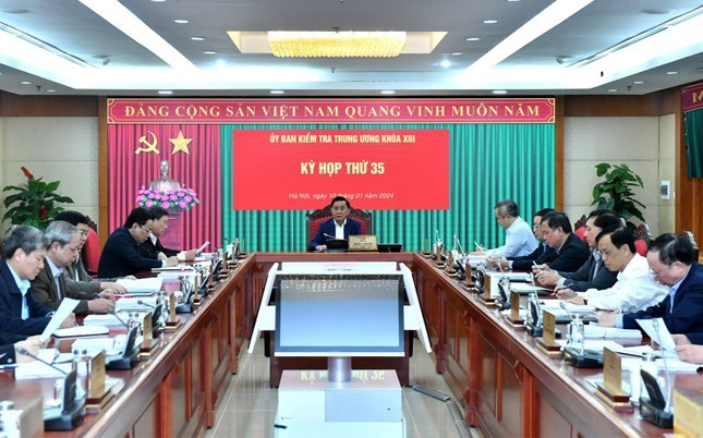 会议场景。（图片来源：tienphong.vn）