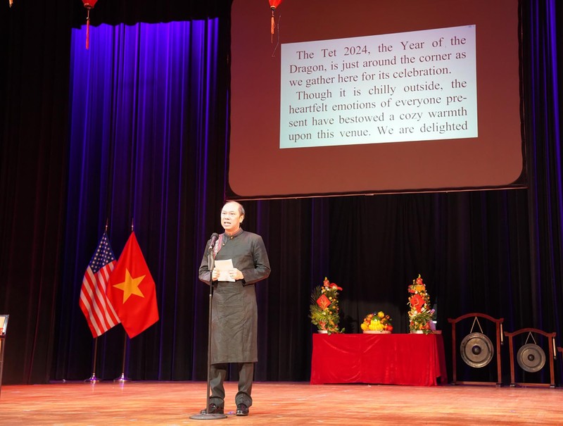 越南驻美国大使阮国勇在活动上发表讲话。（图片来源：baoquocte.vn）