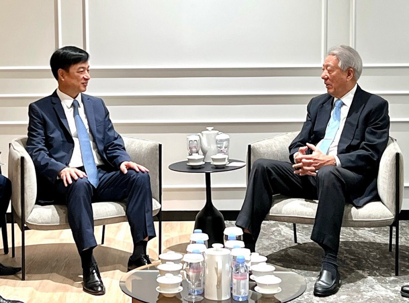 阮维玉上将会见会新加坡国务资政兼国家安全统筹部长肖志贤。（图片来源：cand.com.vn）