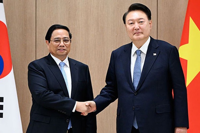 范明正总理和韩国总统尹锡悦。