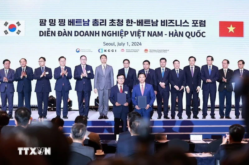 越南政府总理范明正出席越南-韩国企业论坛。（图片来源：越通社）