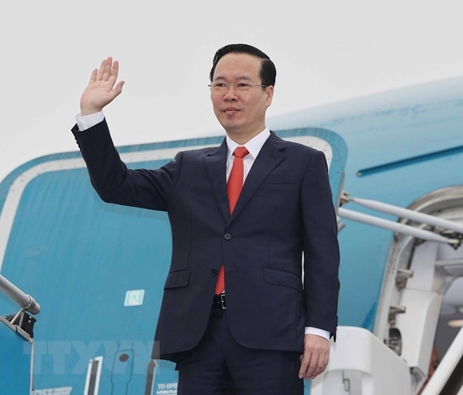 越南国家主席武文赏抵达伦敦。