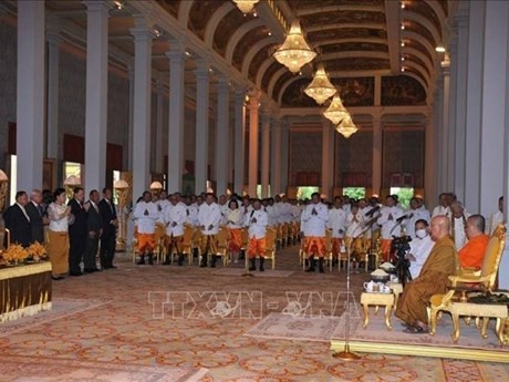 柬埔寨第七届国会议员宣誓就职。（图片来源：越通社）