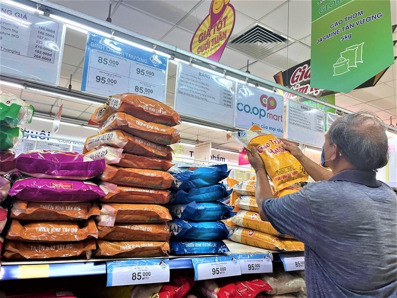 气候变化导致大米价格上涨。