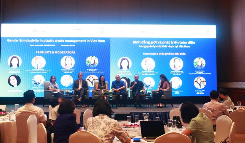 越南塑料废物管理中性别平等和全面发展问题研讨会在河内举行。