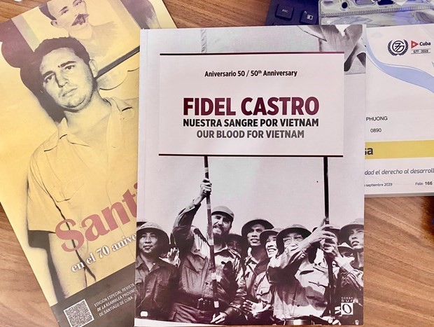 “菲德尔·卡斯特罗——为了越南，愿献出自己的鲜血！”一书在古巴出版。