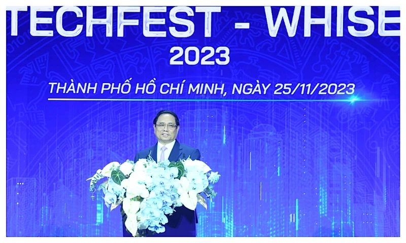 越南政府总理范明正出席2023年胡志明市创新创业周活动。