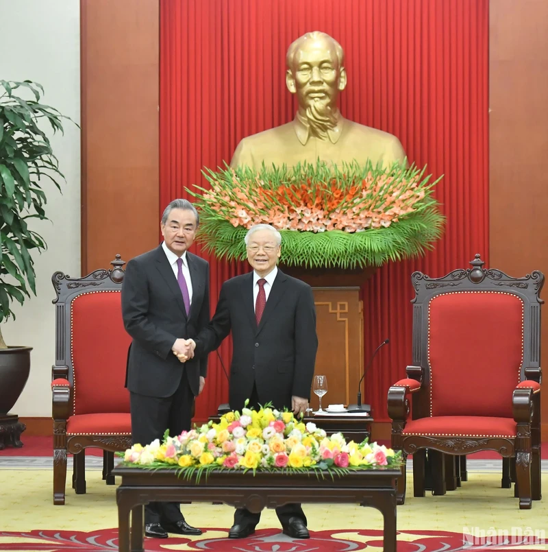 越共中央总书记阮富仲会见中国外交部长王毅