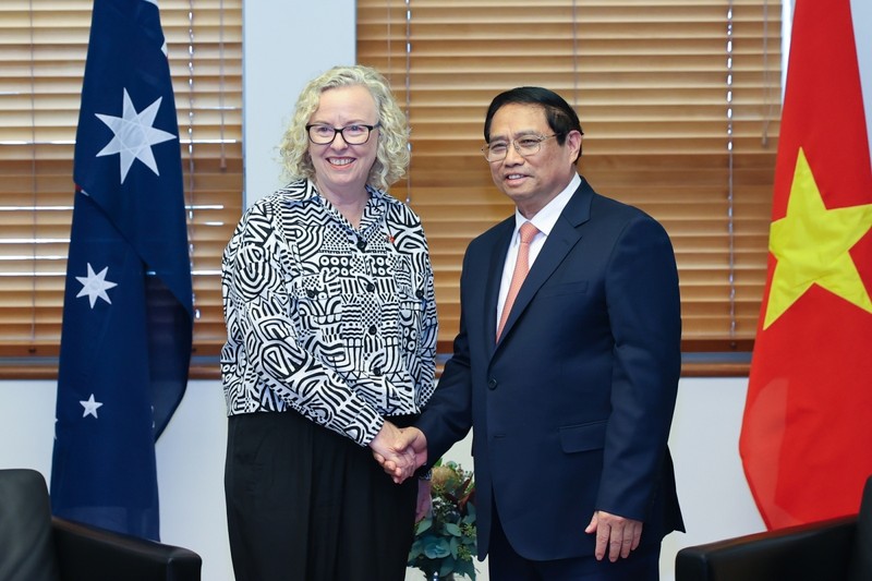 越南政府总理范明正会见澳大利亚-越南友好议员小组主席。