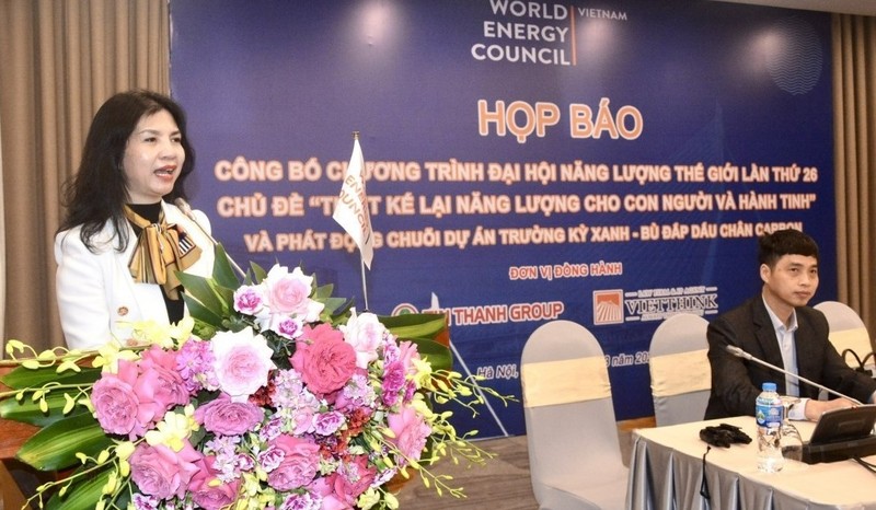 WEC越南主席Titathy Nguyen女士在新闻发布会上发表讲话。