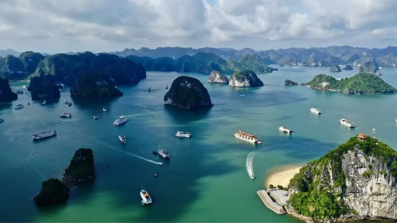 2023年，下龙湾迎来外国游客约260万人次，占越南接待游客总数的21%。
