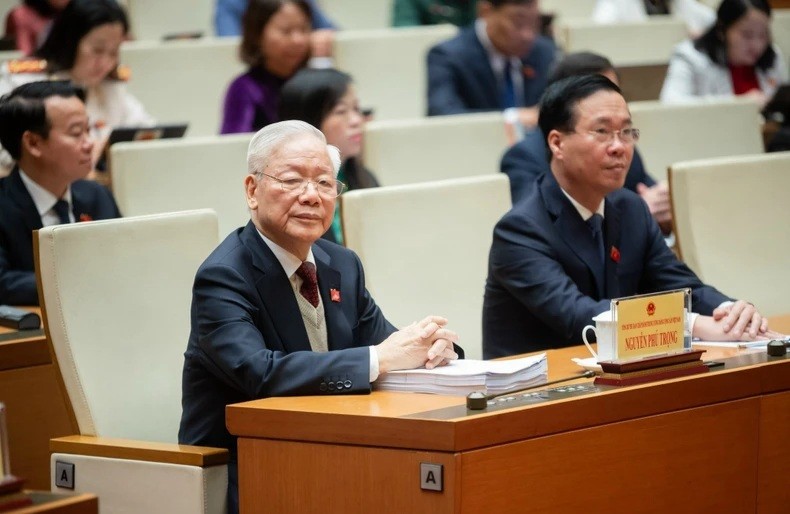 越共中央总书记阮富仲(左)等党、国家领导出席。
