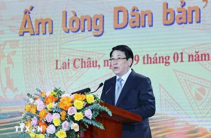 国际主席梁强在活动上发表讲话。（图片来源：越通社）