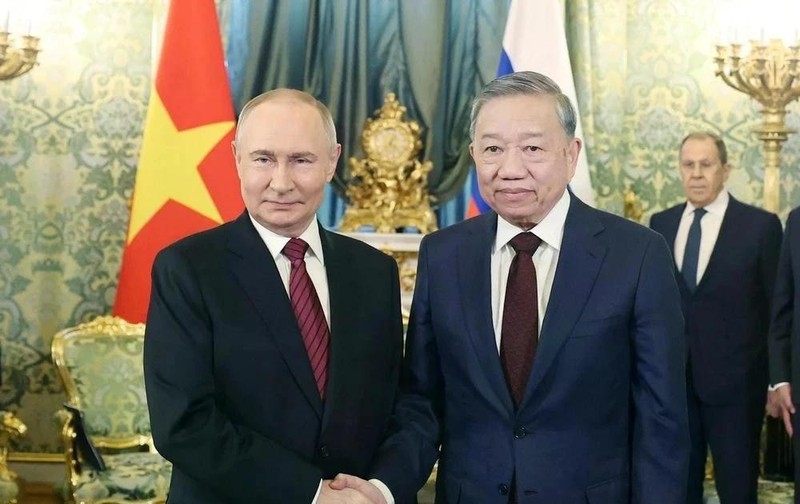 越共中央总书记苏林与俄罗斯总统普京。（图片来源：越通社）