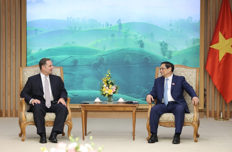 越南政府总理范明正会见美国万豪集团总裁兼首席执行官安东尼·卡普亚诺。（图片来源：VGP）