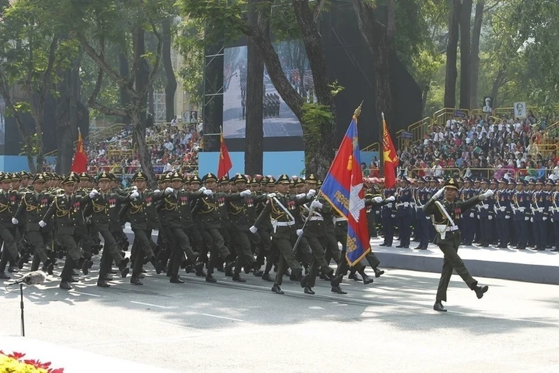柬埔寨军队参加越南阅兵式。