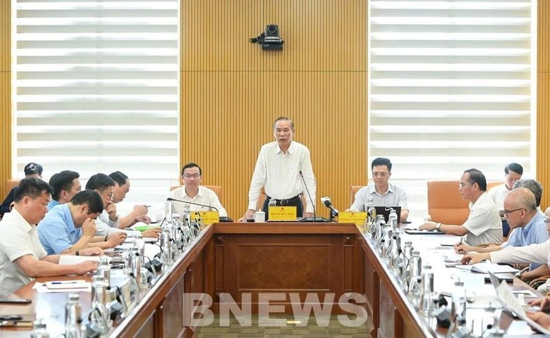 农业与环境部副部长冯德进发言。（图片来源：越通社）