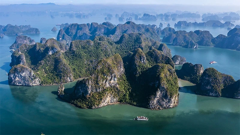 下龙湾之美。