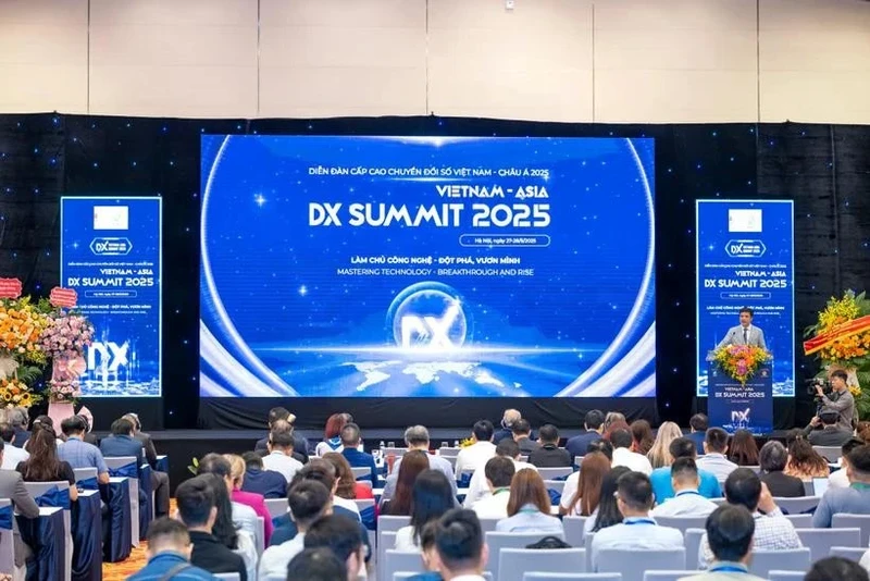 “2025年越南—亚洲数字化转型高级别论坛”场景。