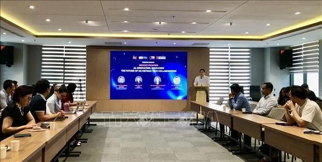 座谈会场景。（图片来源：越通社）
