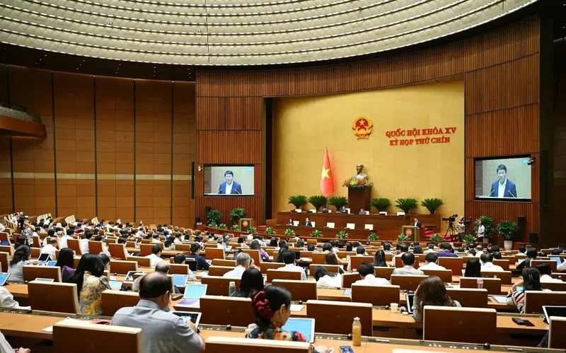 5月27日，国会讨论《〈刑法〉若干条款修改与补充法（草案）》。（图片来源：VTV）