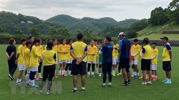 越南U18国家女子足球队赴日本训练。（图片来源：越通社）
