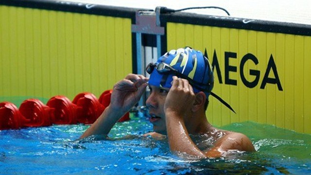 游泳运动员武黄英科为越南体育代表团摘下首枚金牌。