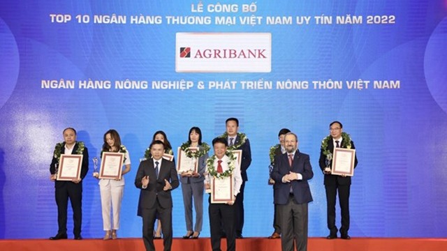 2022年越南银行十强名单出炉仪式。