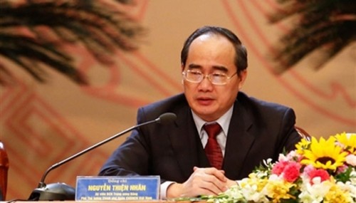附图：国会审议免去阮善仁先生政府副总理职务一事。