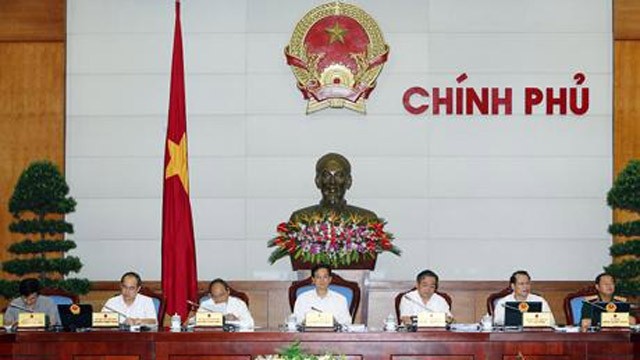 越南政府总理阮晋勇主持召开9月份例行会议。 (Photo: 图片来源：越通社)